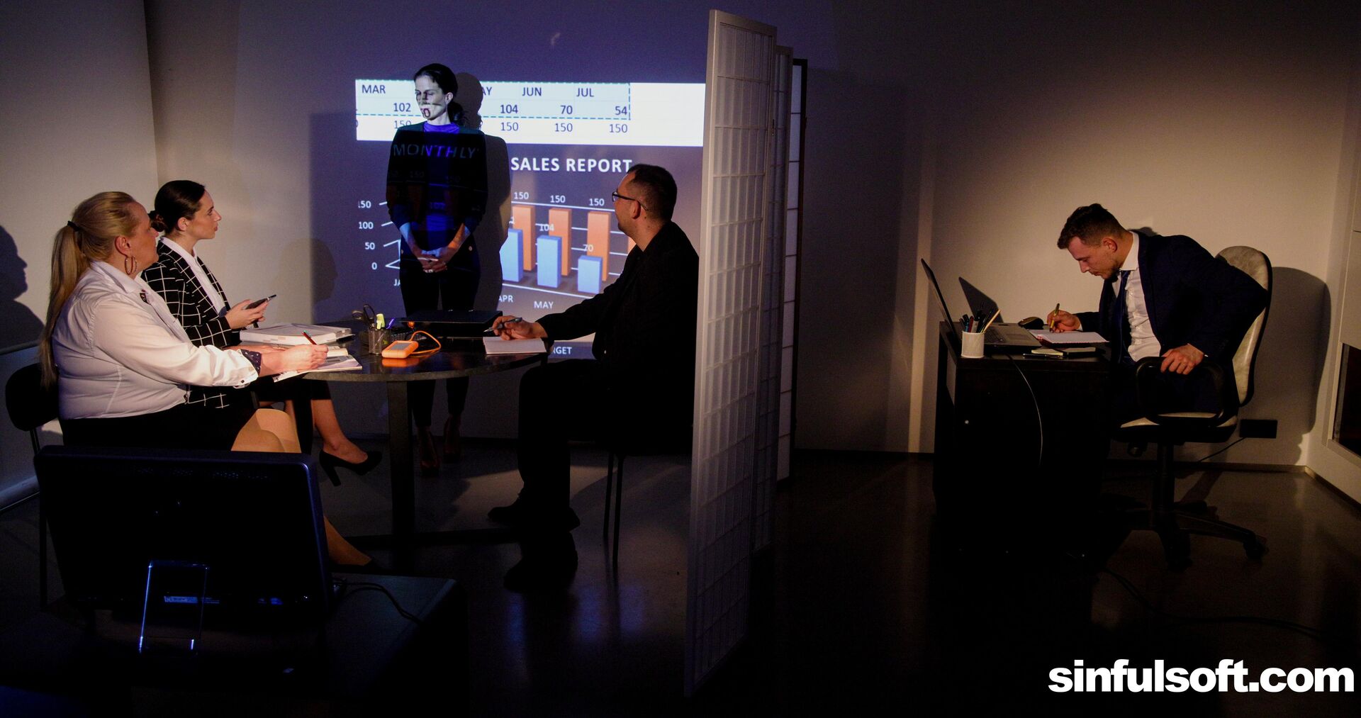 Kiss... don't Tell 1