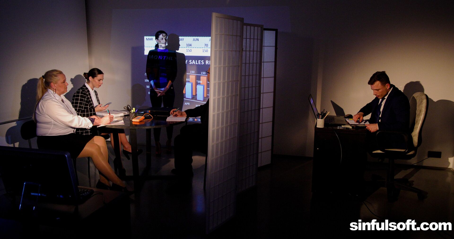 Kiss... don't Tell 1