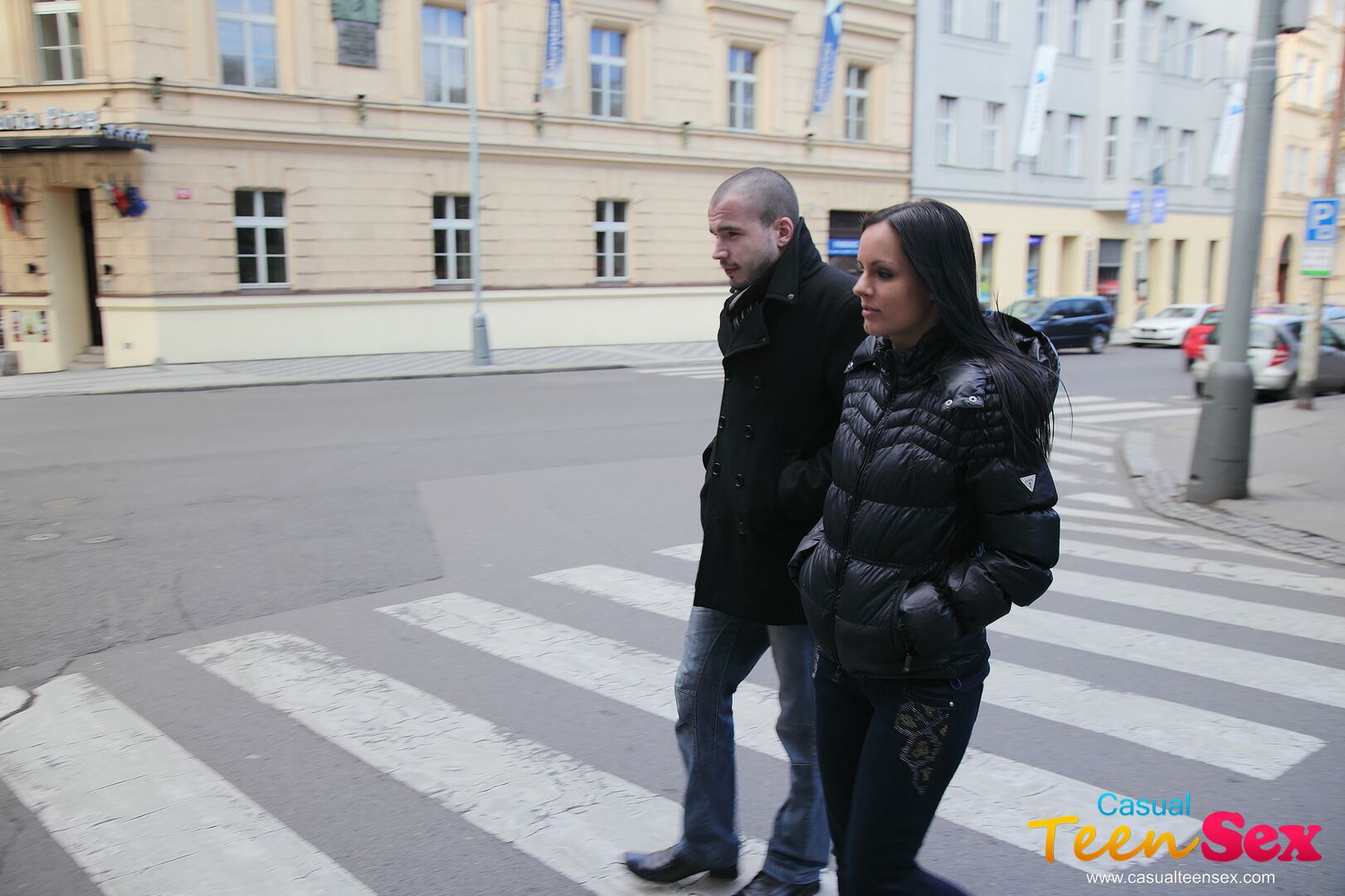 TEENS SHARE CASUAL PASSION